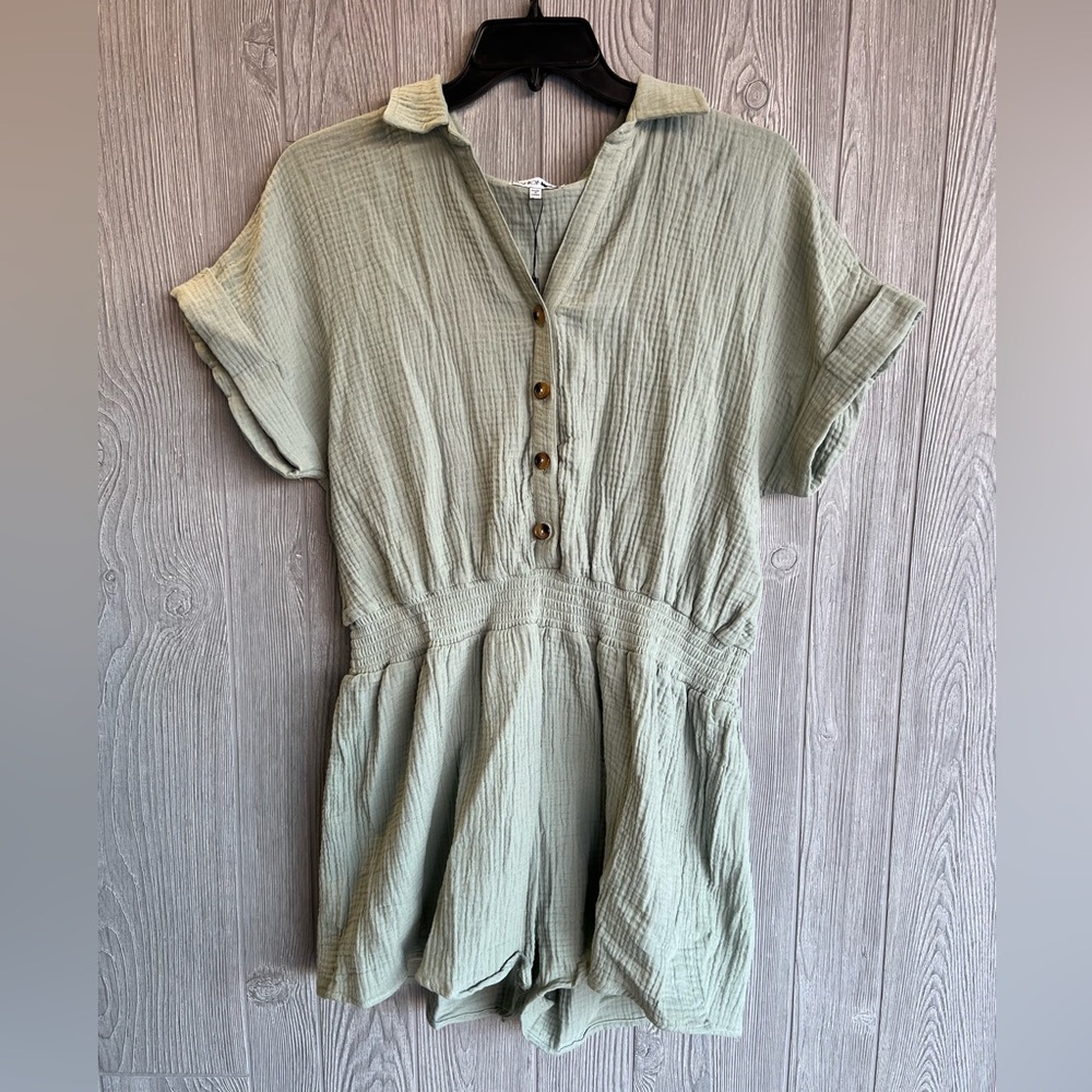 NWT Fashion Nova Danielle Collared Romper Sage Size XL Gauze 100% Cotton